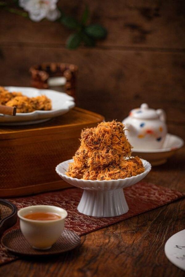 H9b12d720e80442fca146ac559cc519cb3.jpg Dried Chicken Floss Twisted Dough with Seaweed & Spicy Flavour Tinned Afternoon Tea Snacks