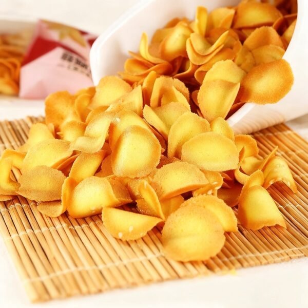 Ha341c48ca6ca42bc94b5136f845872faG.jpg Sweet Flavor Eggs Roll Biscuit Chinese Tradition Crispy Snacks Egg Fried Rolls 100g