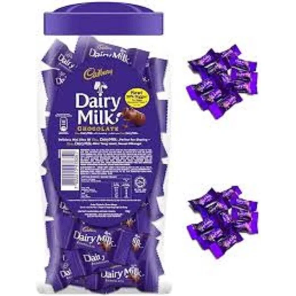 my-11134207-7r98z-lxxepj3hxnjee8.webp Cadbury Dairy Milk Chocolate 382g